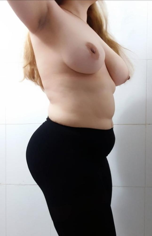 14P Iranian Beauties pussy