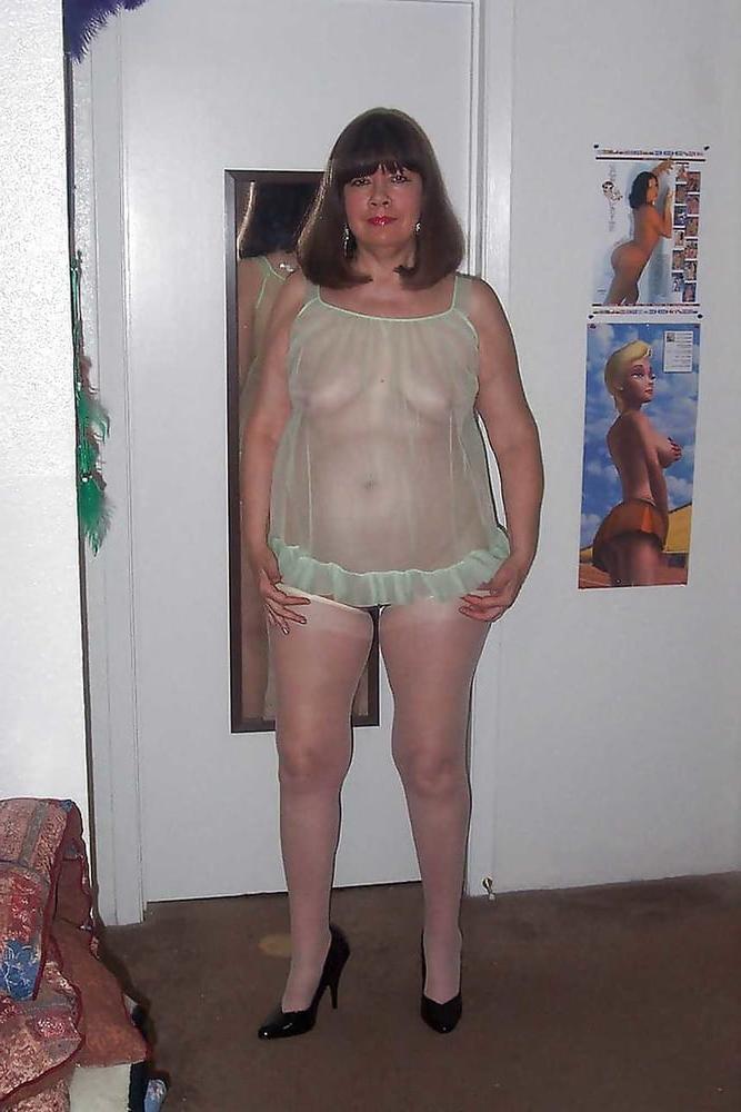 25P From MILF to GILF with Matures in between 292