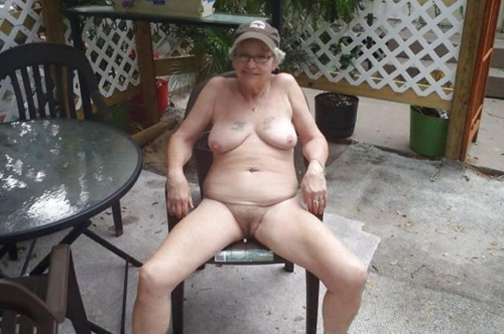 25P Solo Hot MILFs-Matures-Babes In Sexy Mix #28 By TBM