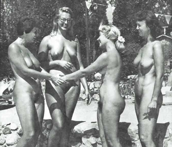 25P Vintage Nudists 32