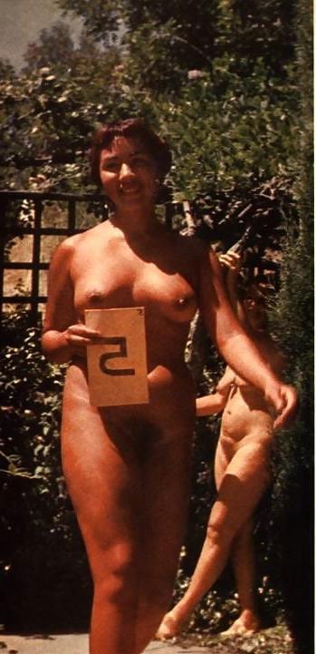 25P Vintage Nudists 26