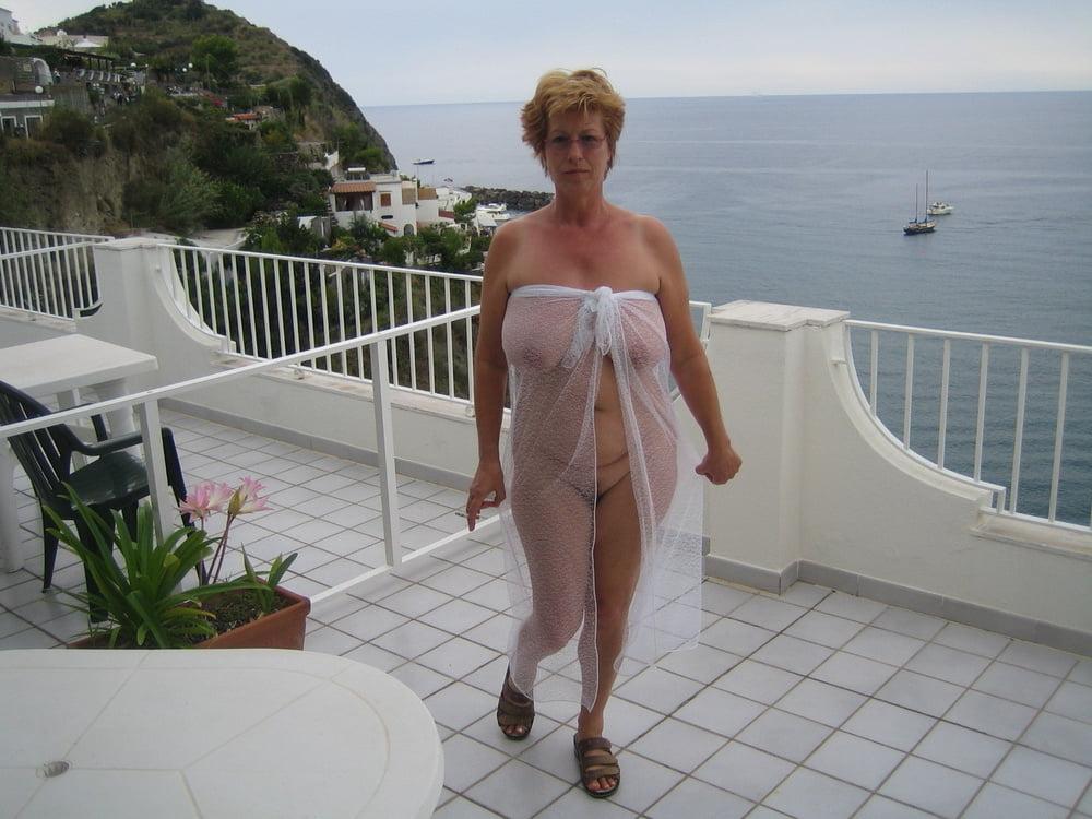 25P Solo Hot MILFs-Matures-Babes In Sexy Mix #11 By TBM