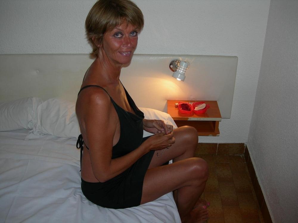 25P Solo Hot MILFs-Matures-Babes In Sexy Mix #11 By TBM