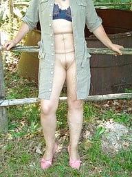13P Mature In Pantyhose Posing In The Park
