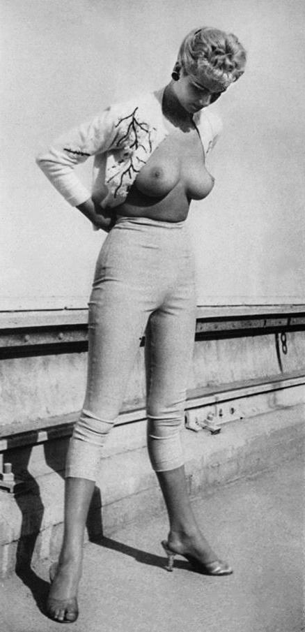 25P Spectacular Vintage Tits 1