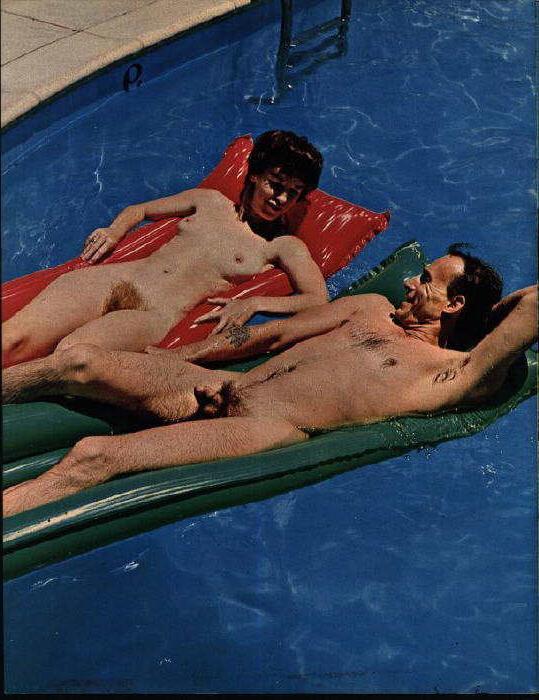 25P Vintage Nudists 28