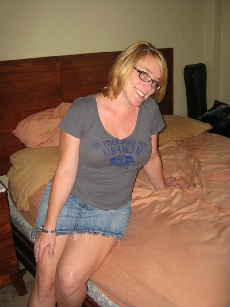 25P Solo Hot MILFs-Matures-Babes In Sexy Mix #30 By TBM