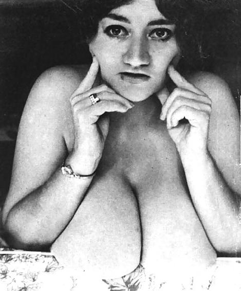 12P Busty vintage brunette