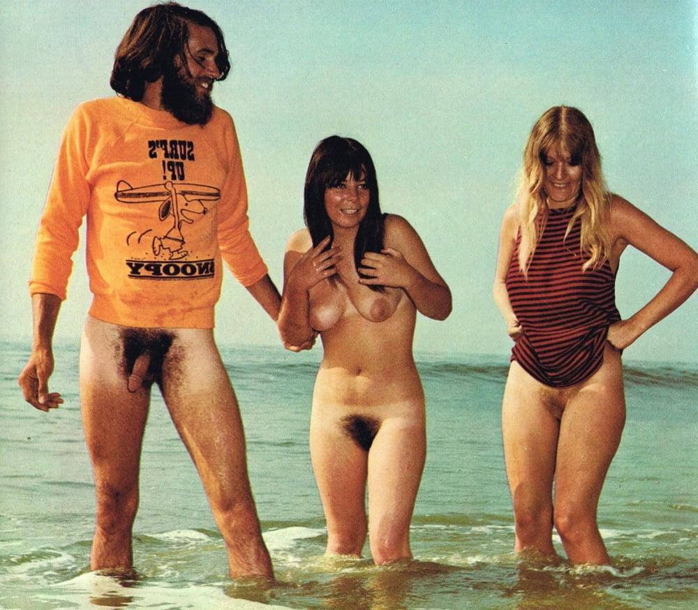 25P Swingers at the Beach #107