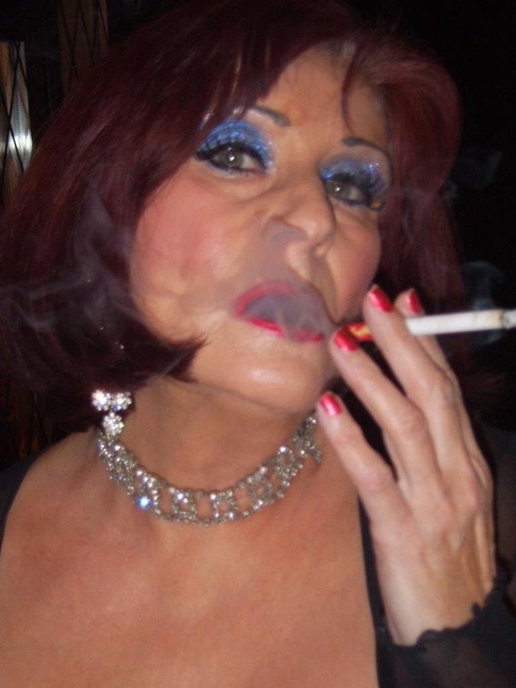 19P Evelyn. UK GILF 3