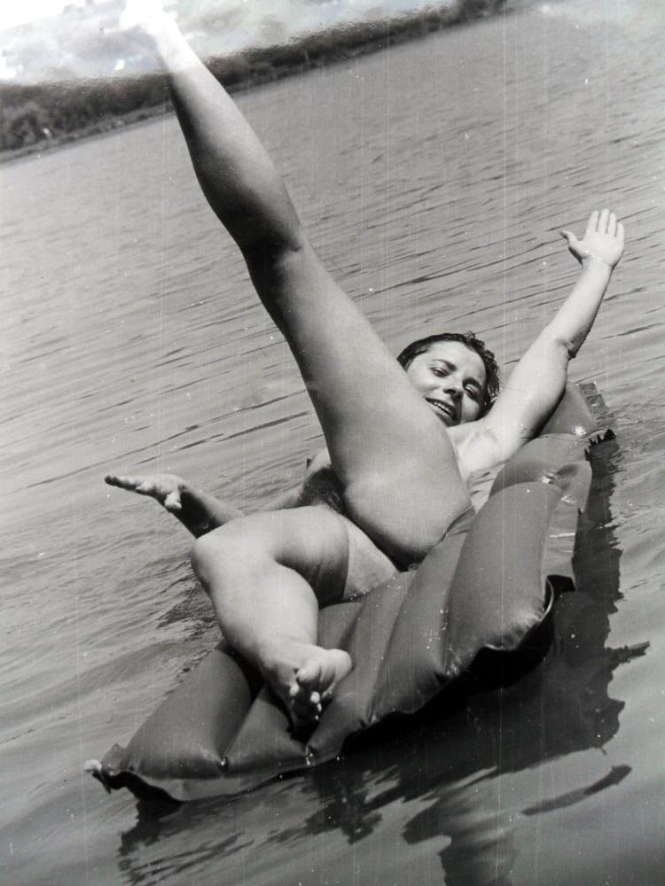 25P Vintage Nudists 25