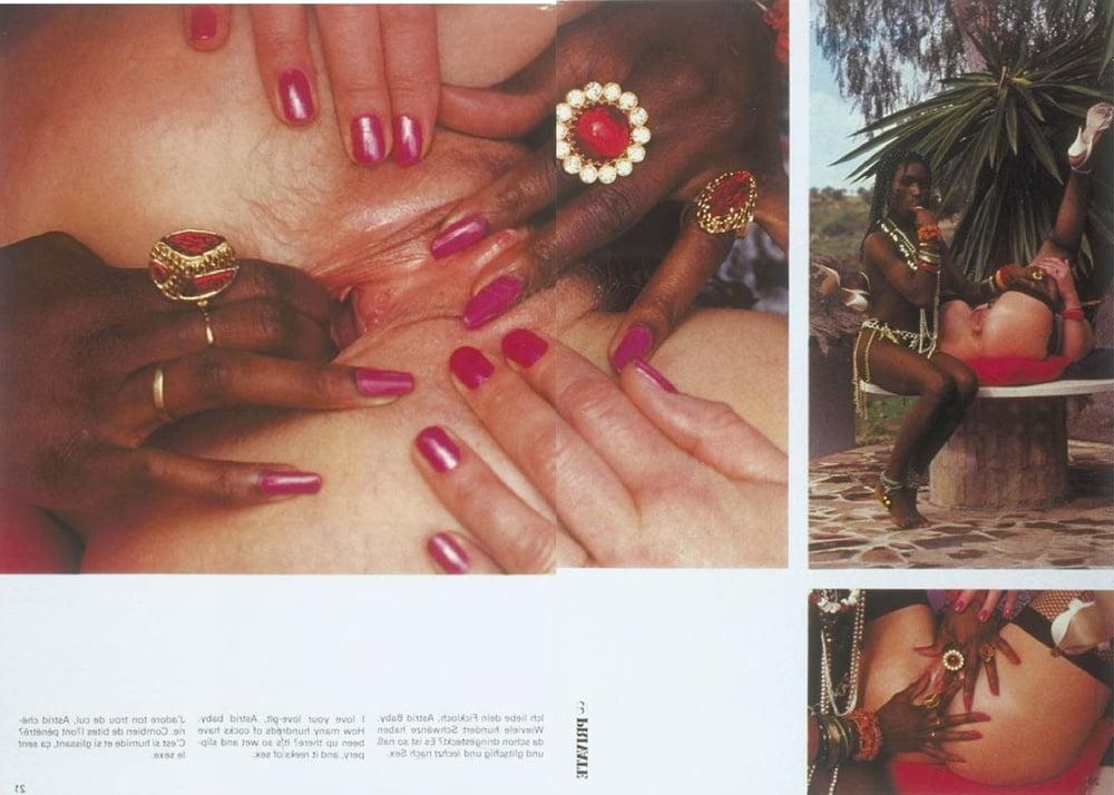 25P Vintage Retro Porno - Private Magazine - 084
