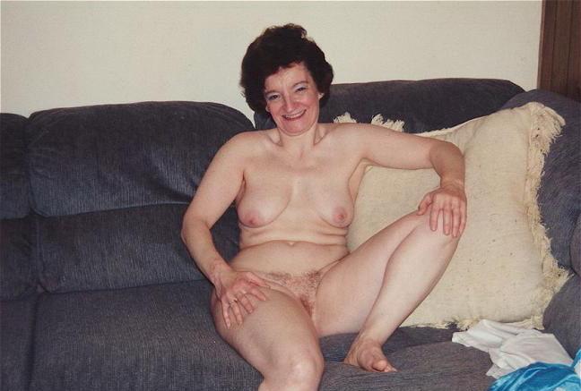 20P Mature in blue panties