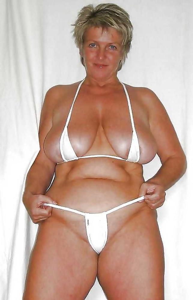 25P From MILF to GILF with Matures in between 296