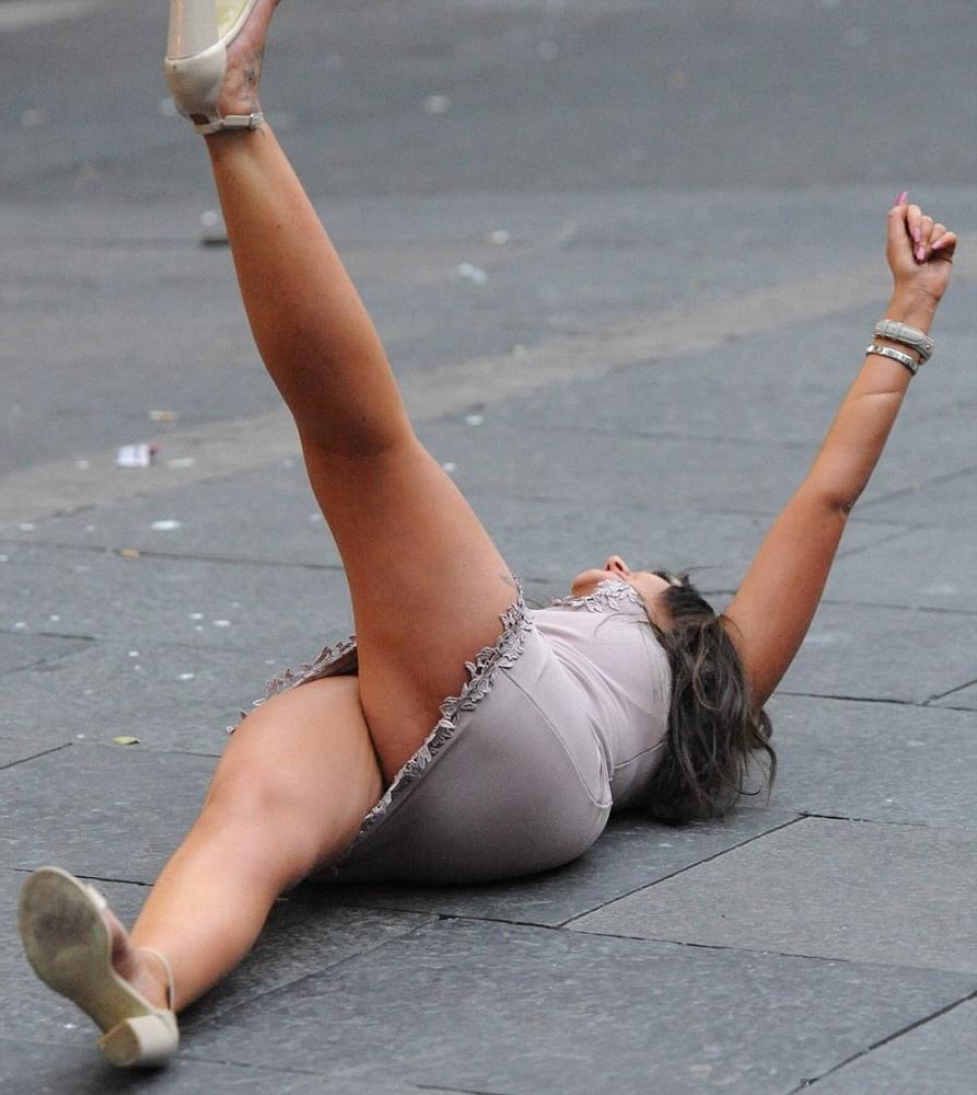 25P Matures and Upskirts
