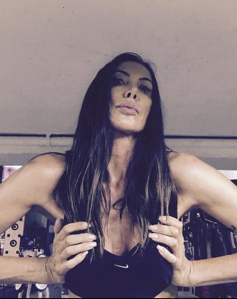 15P Real italian milf 50 years old