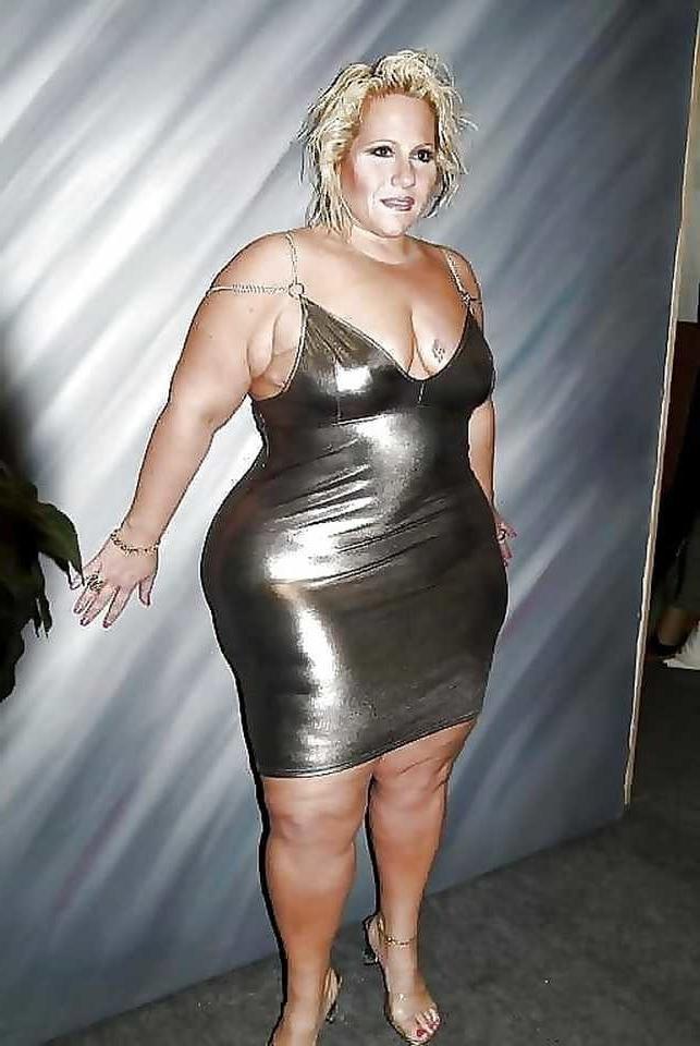 25P From MILF to GILF with Matures in between 288