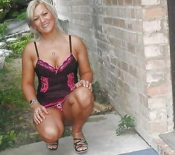 25P From MILF to GILF with Matures in between 288