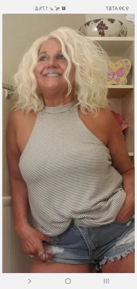 25P Fun blonde