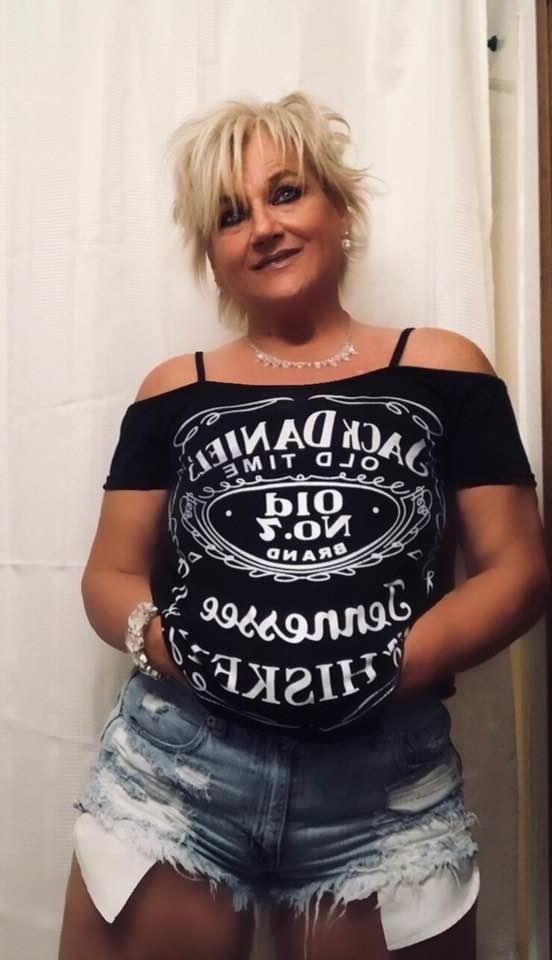 25P Fun blonde