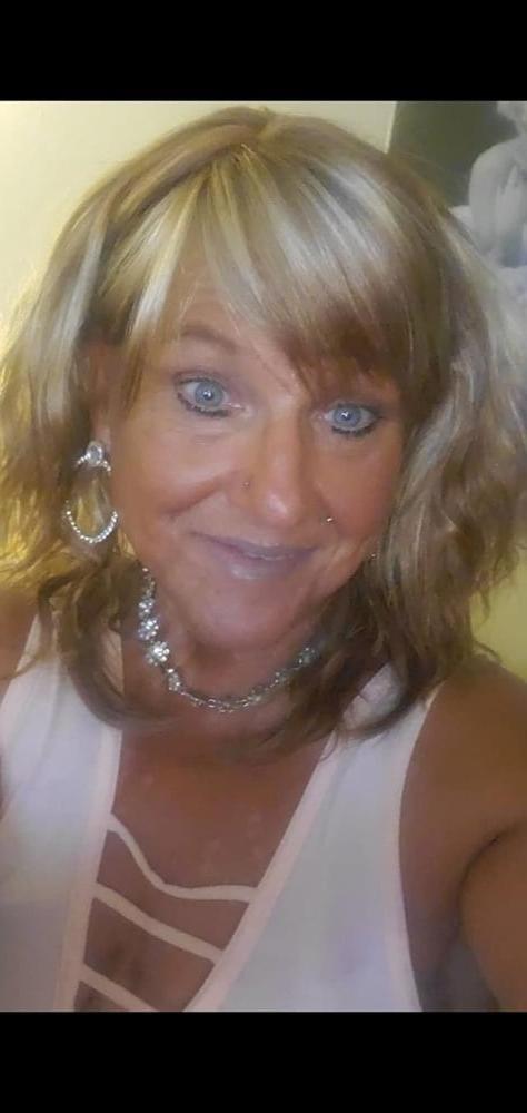 25P Fun blonde