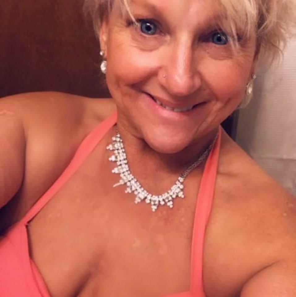 25P Fun blonde