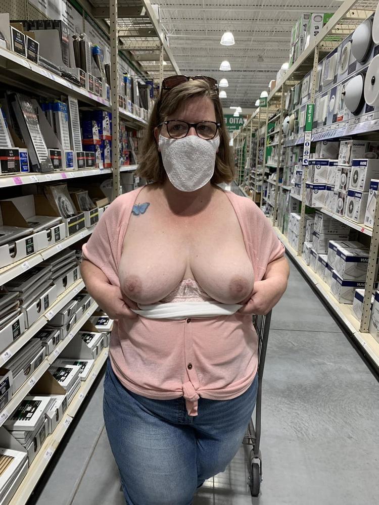 25P mature bbws tits n ass