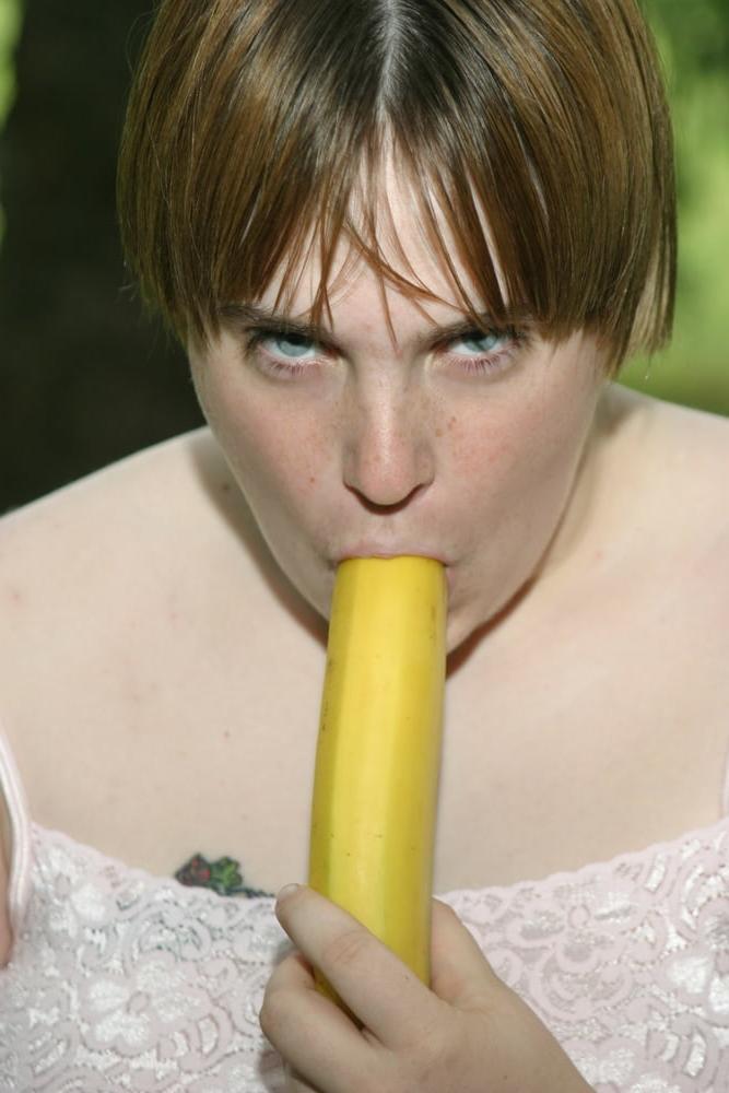 25P Kaylee's Banana in the park!