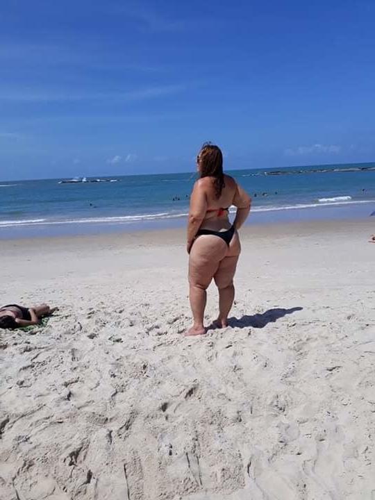 25P branca oliveira piernuda