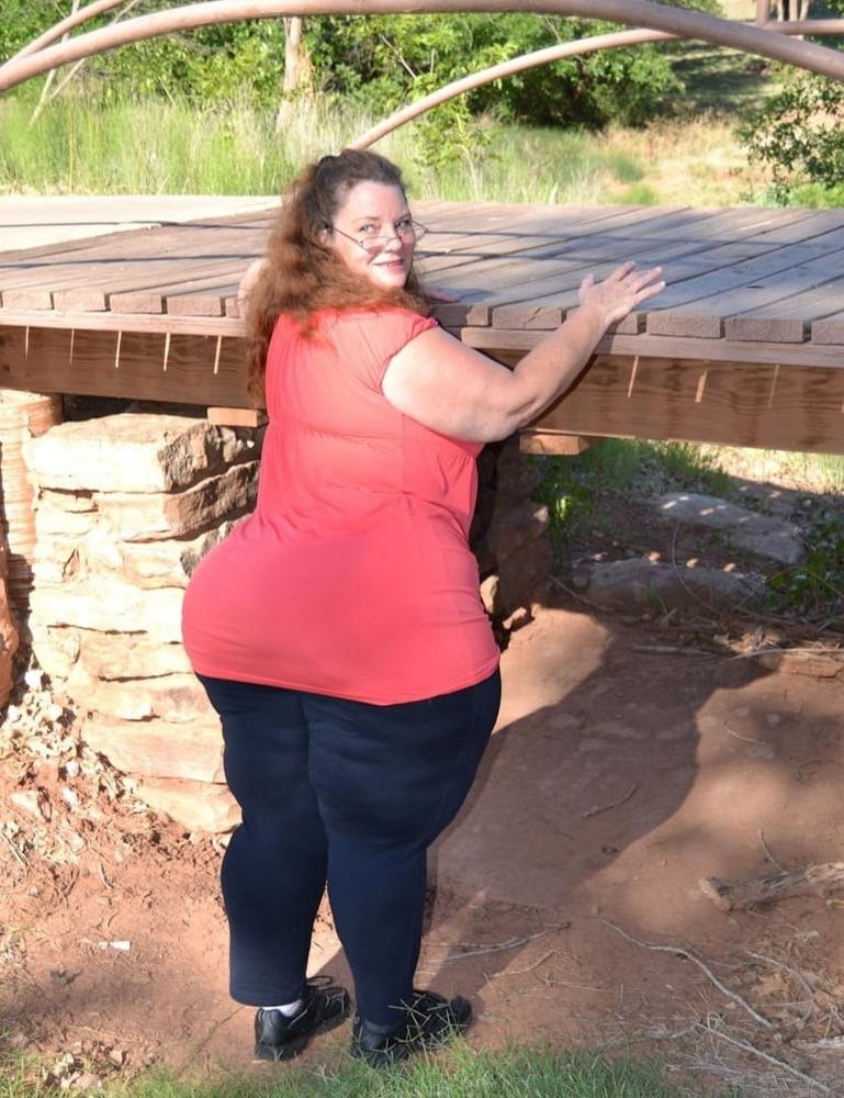25P Viejas gordas para follarles el culo