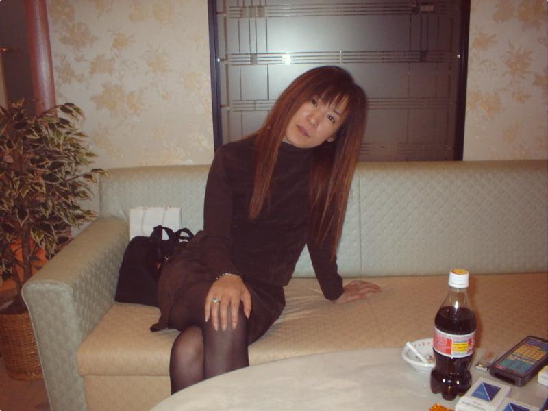 21P Cuckold wife