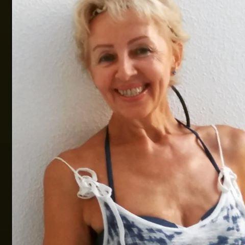 25P GILF BIKINI