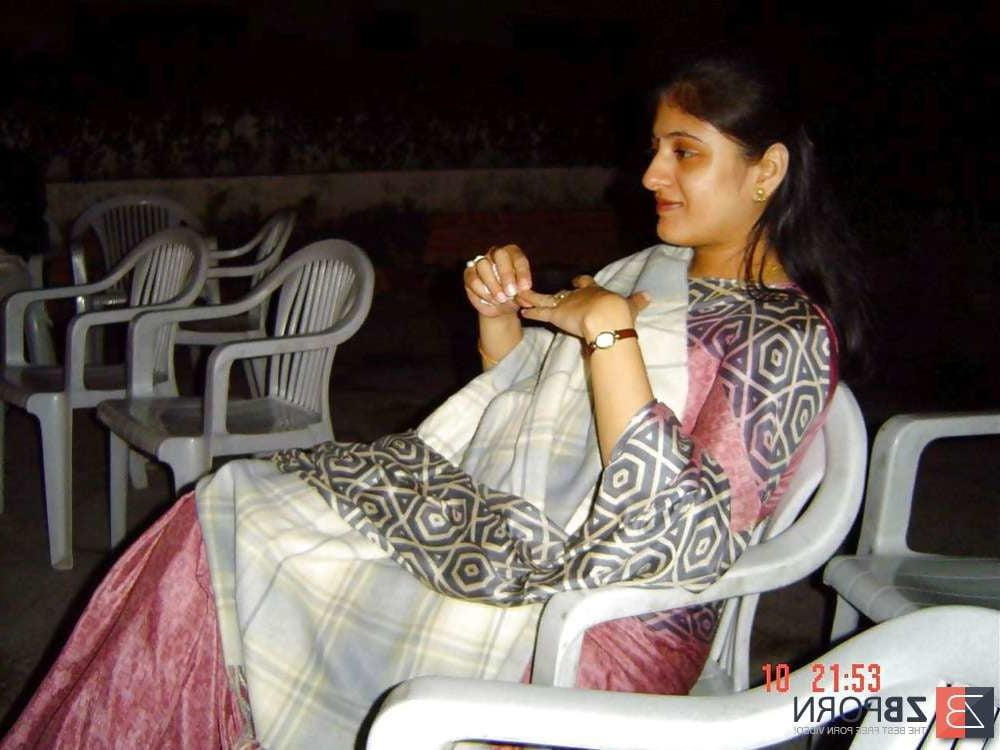 13P Pregnant Wife Kavita Threesome