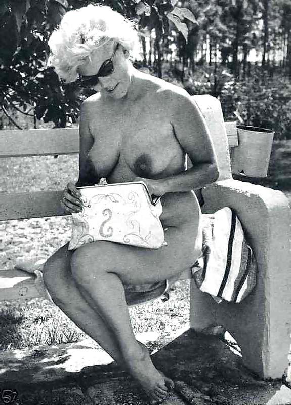25P Vintage Nudists 24