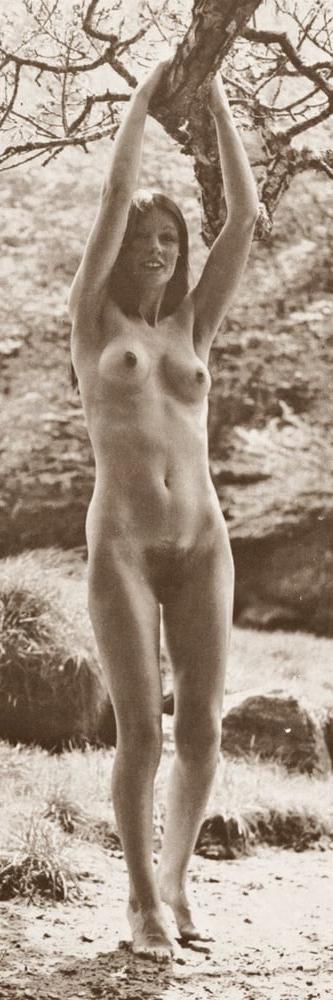25P Vintage Nudists 24