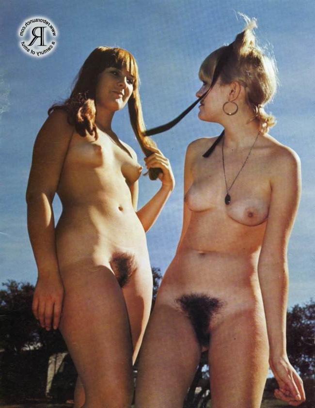 25P Vintage Nudists 24
