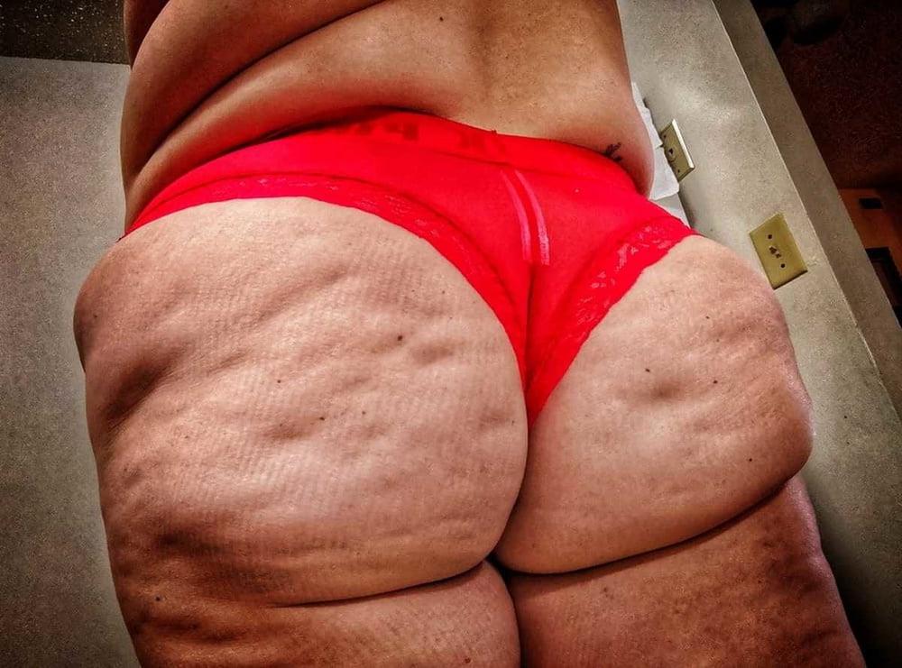 25P From MILF to GILF with Matures in between 271