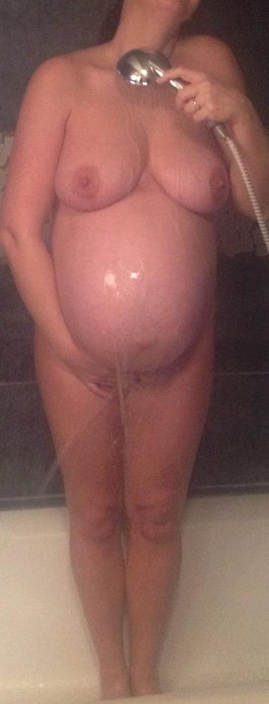 9P pregnant schwanger slut