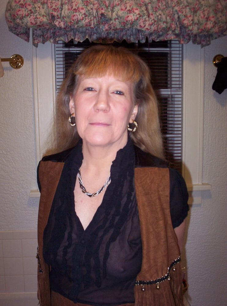 25P 4. Mature Wisconsin nudists,swingers