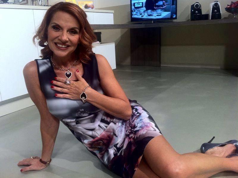 25P Italian TV Mature Patrizia Rossetti