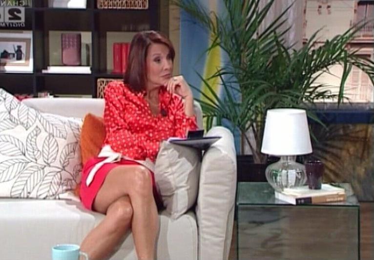 25P Italian TV Mature Patrizia Rossetti