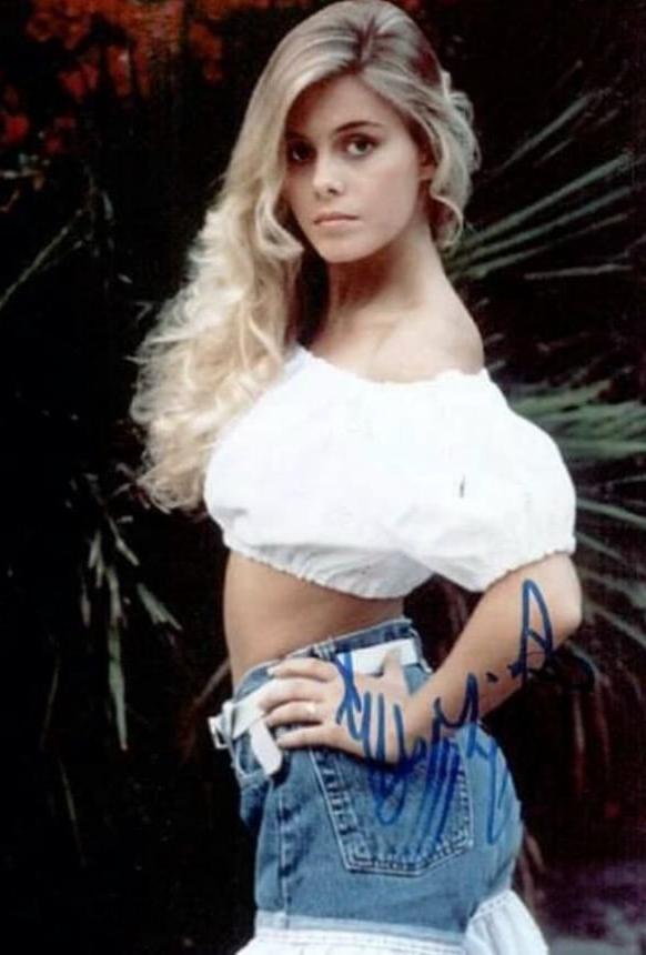 25P Celebrity Hot 250 - #137 Nicole Eggert