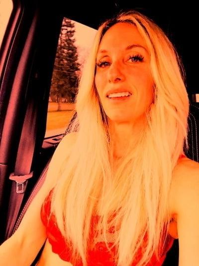 25P Fit as fuck blonde MILF with big fake tits