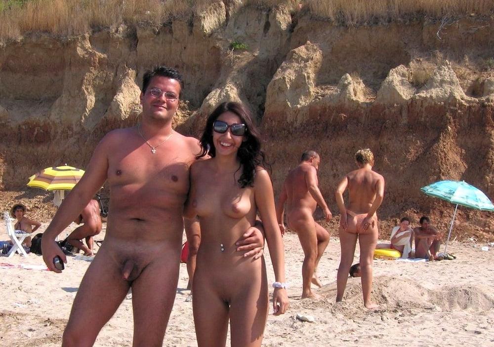 24P COUPLES NAKED 15