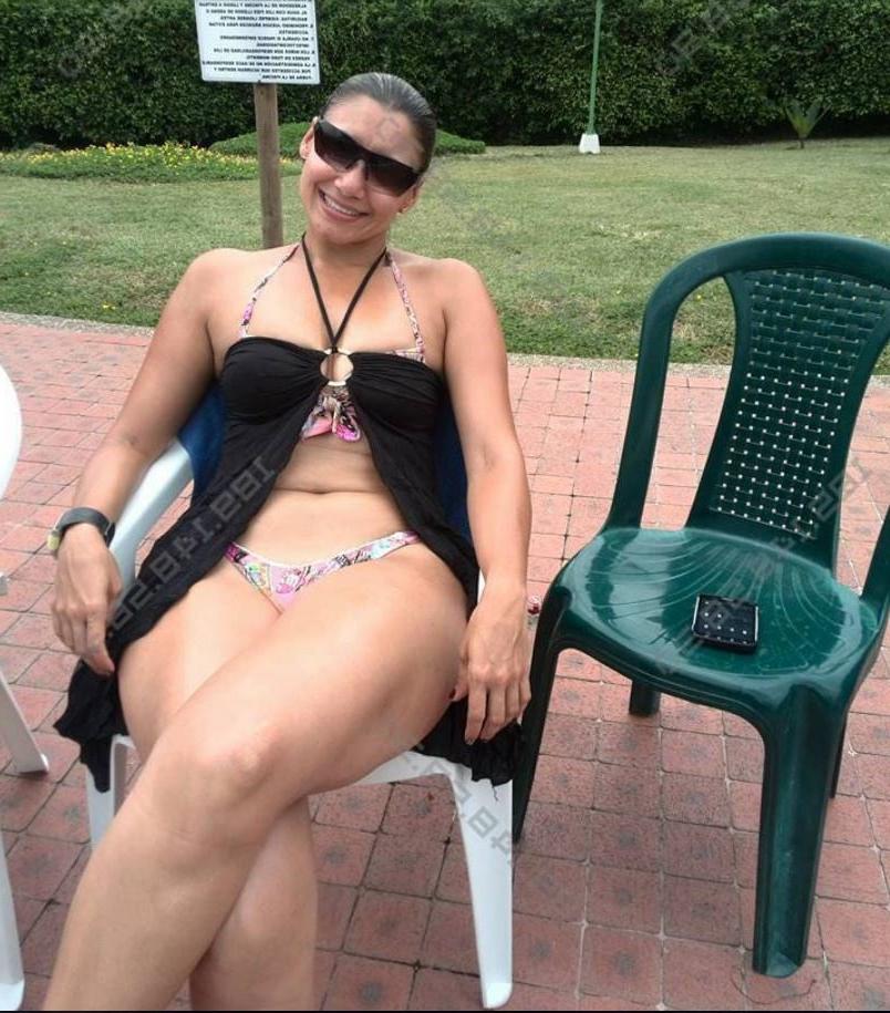 25P putas latinas 5