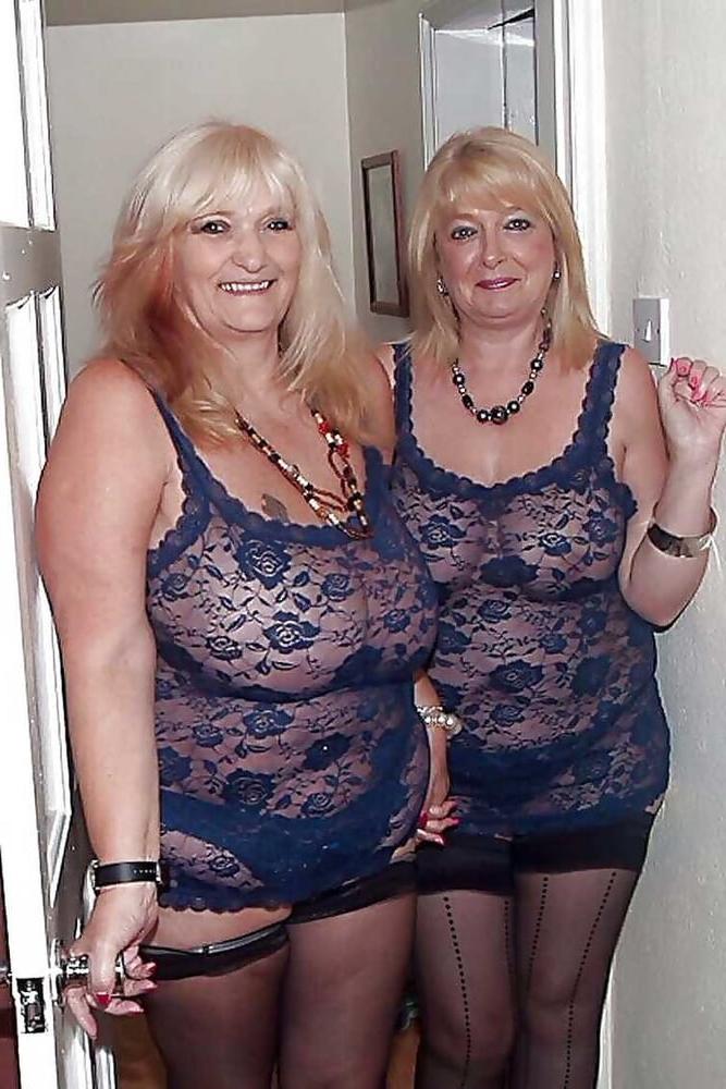 25P From MILF to GILF with Matures in between 290