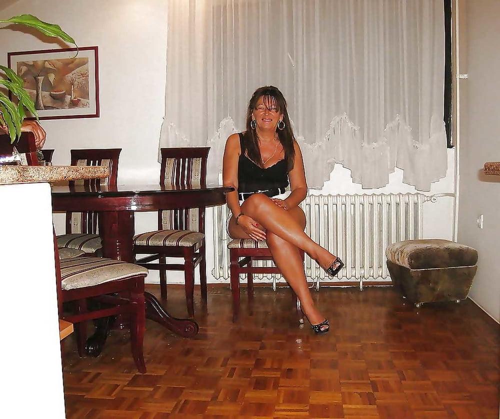 25P From MILF to GILF with Matures in between 290