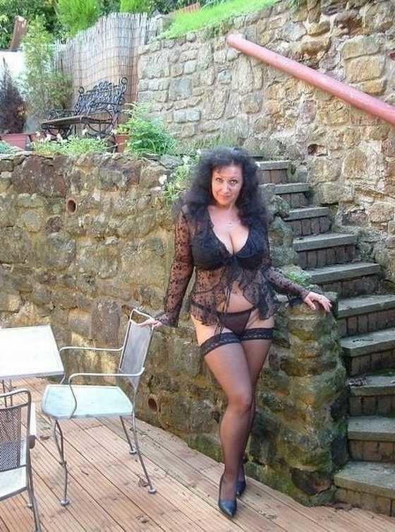 25P From MILF to GILF with Matures in between 282