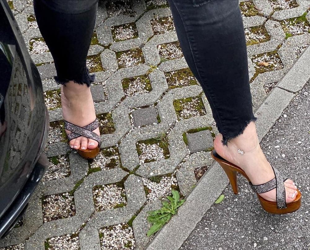 25P Piedi da zoccola 2