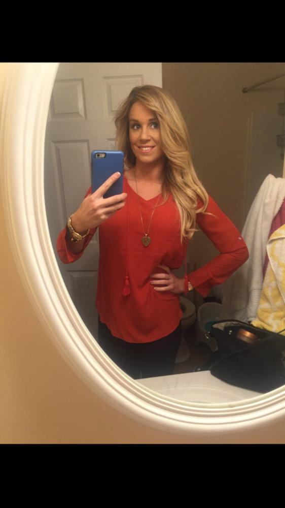 25P Beautiful Wholesome Blonde Big Saggy Natural Tits - Fit Body